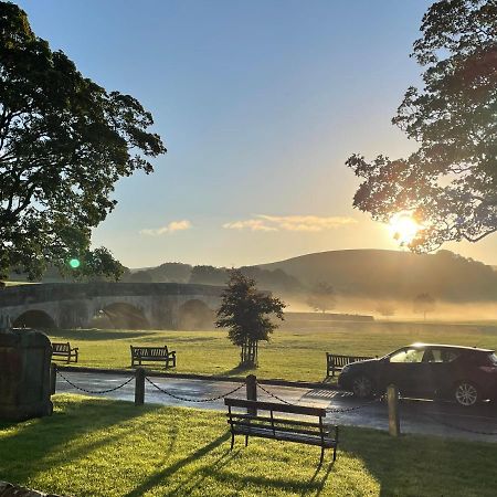 The Green At Burnsall Eksteriør billede